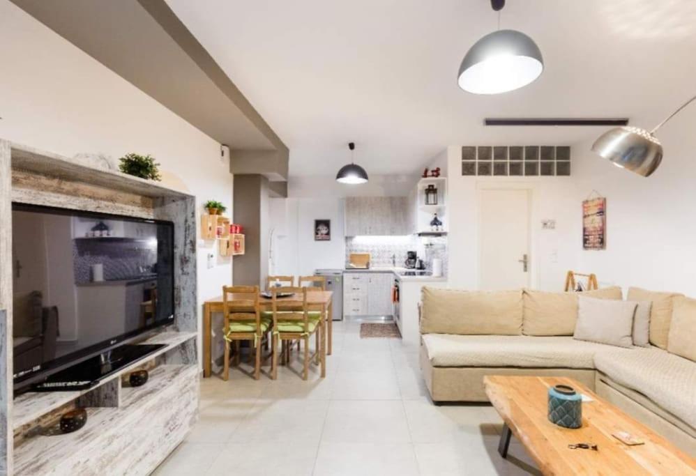 Lovely And Spacious Apartment Atina Dış mekan fotoğraf